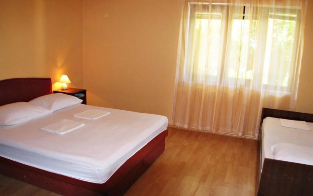 Apartments Miljak