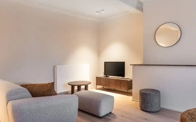 Bright Apartment With Terrace in Heart of Ghent
