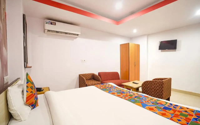 OYO 038 Hotel R Inn