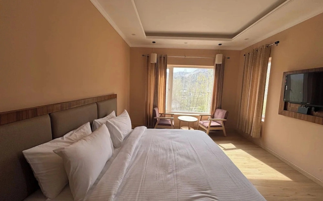 Hotel Dekiling by Eastlynn Collections