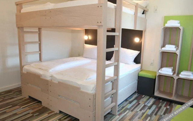 Hostel Art & Style