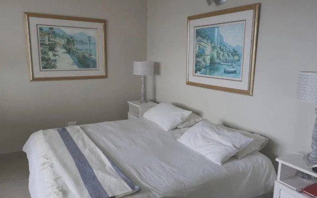 Shabby View Beach House