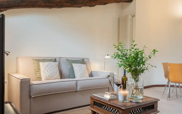 Plinio 10 in Como With 2 Bedrooms and 2 Bathrooms