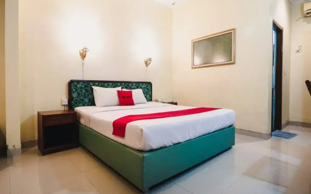 RedDoorz Plus @ Purwosari