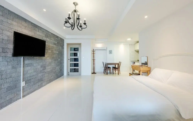Uljin Sea and Moment Pension