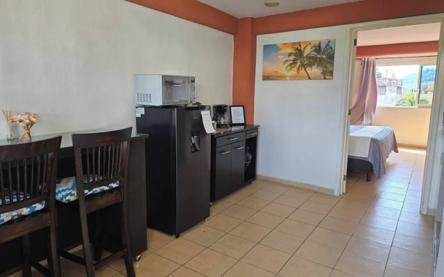 Loft Rayito de Sol, Zihuatanejo Center With AC
