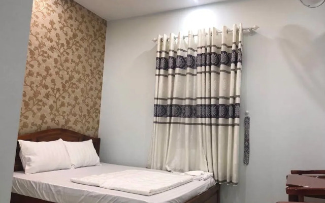 Khách Sạn Bảy Tâm - Khách Sạn Gần Dinh Thầy Thím