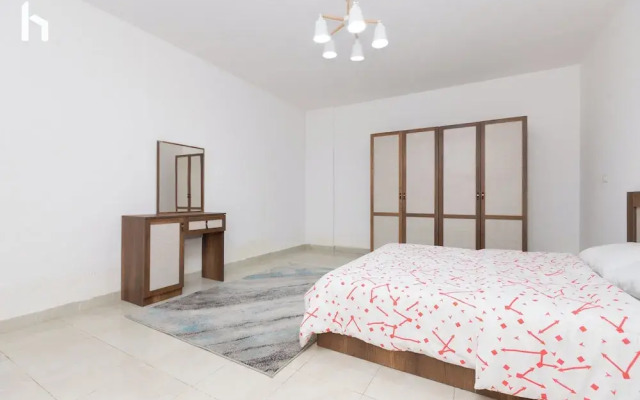 Family stay Apartment in Rehab city