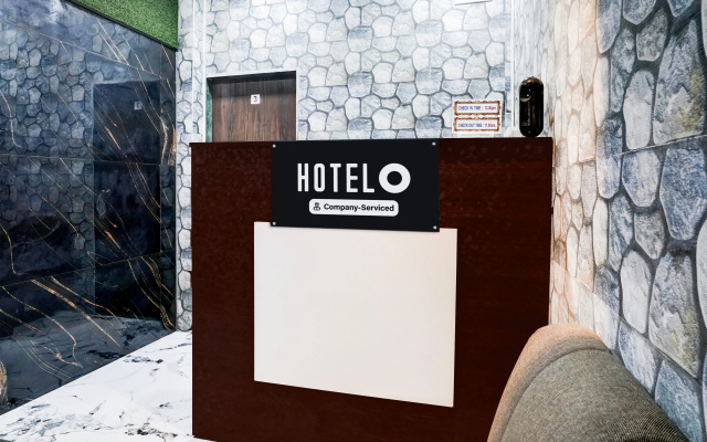 Hotel O Khar East Near Railway Station