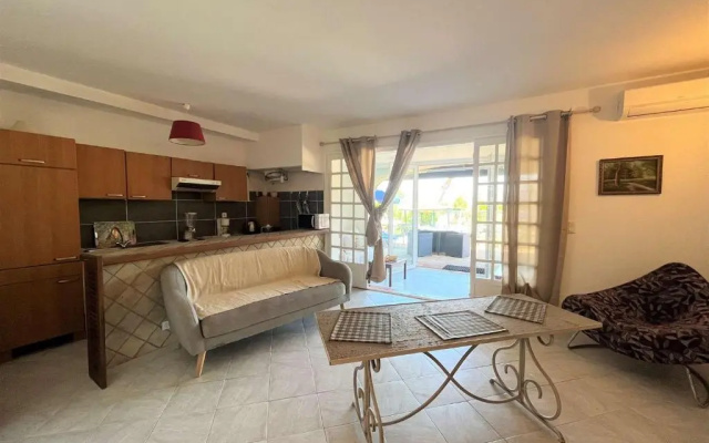 Appartement Porticcio, 1 pièce, 2 personnes - FR-1-61-584