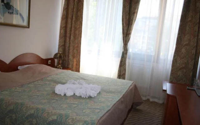 Hotel Nicol