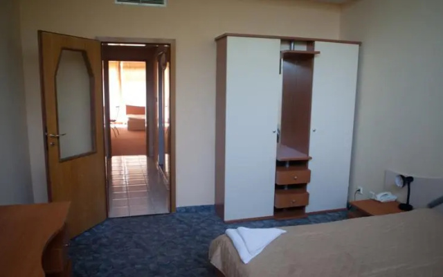 Party Hotel Zornitsa