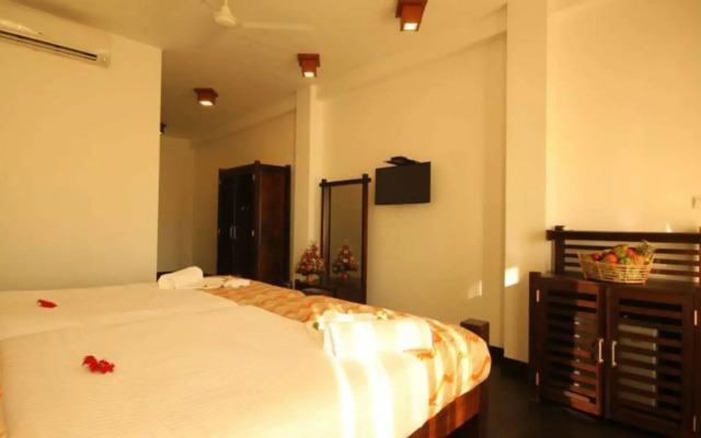 Saffron Hotel