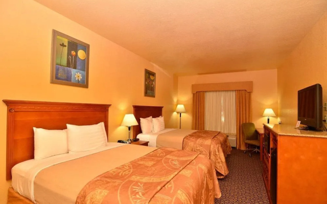 HiWay Inn Express of Broken Bow