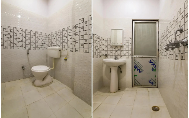 OYO 24834 R S Residency