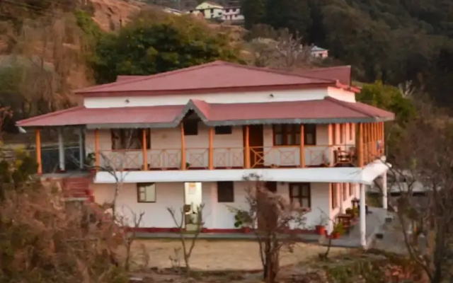 Kafal House Pangot