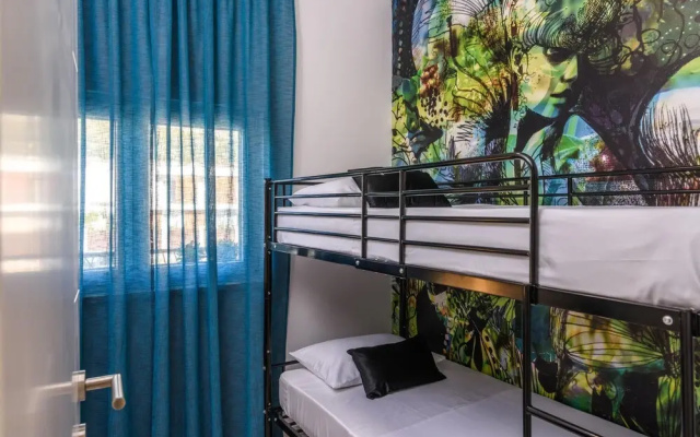 Awesome Apartment in Kastel Gomilica With Wifi and 2 Bedrooms