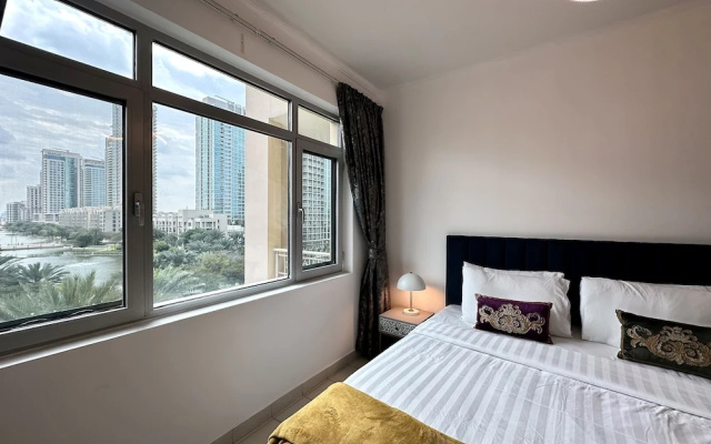 Lux BnB I Una Tower I Lakes View