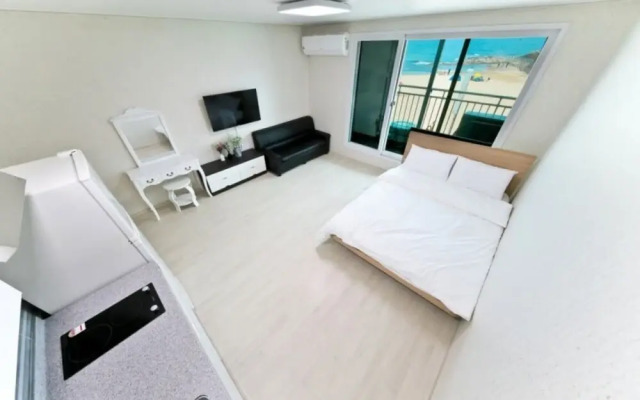 Goseong Big Island Pension