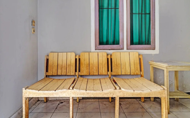 OYO Life 92709 Kost Teras Cikapundung Syariah