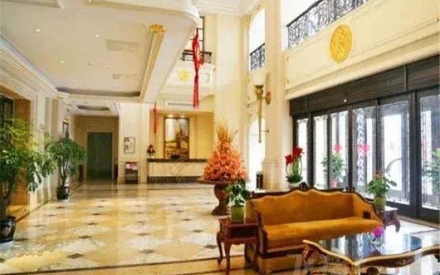 Nantong Jinshi Apartment (Nantong University)