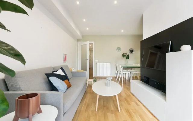 Sardenya Apartment by Olala Homes
