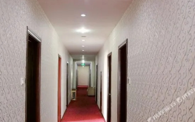 Huasha Business Hotel