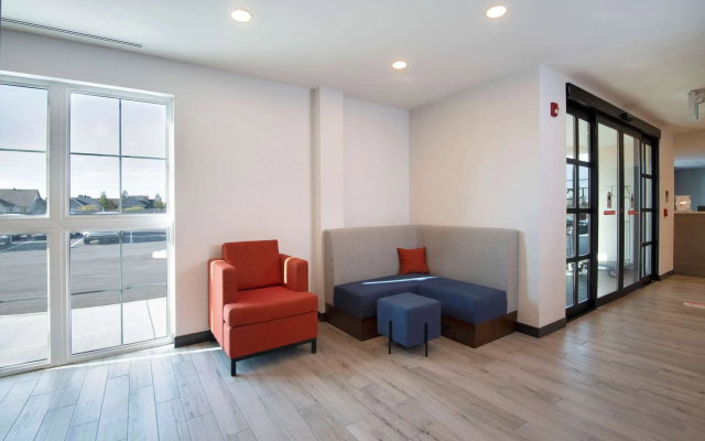 Comfort Inn & Suites