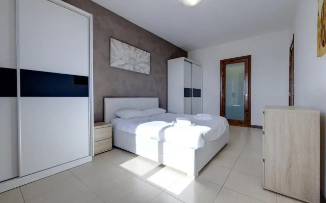 Modern 3 Bedroom Apartment in Central Sliema