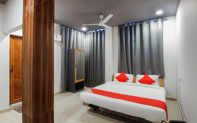 OYO Flagship 41157 Aditya Palace Beltola Survey