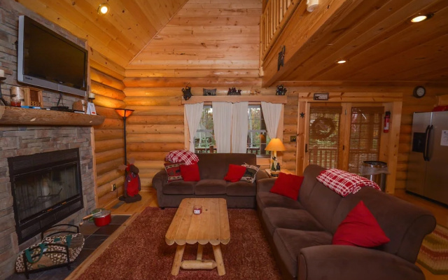 Grin Inn Bear It 3 Bedroom House