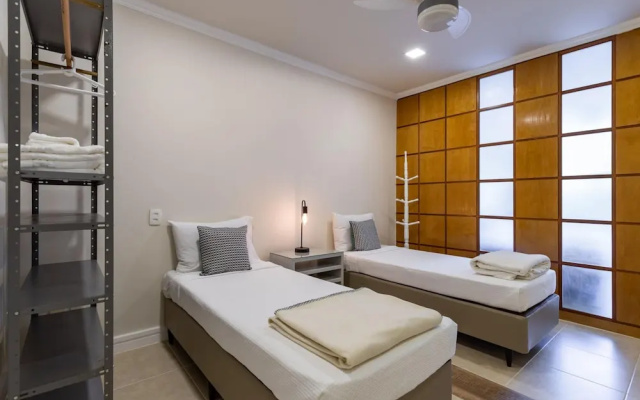 Refuge in Copacabana For 4 People Nsc401