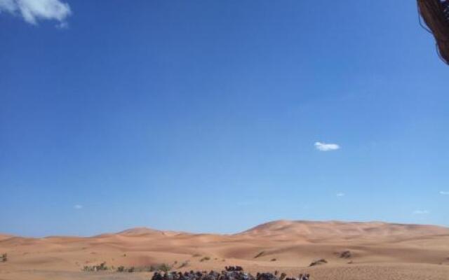 Отель Barak Desert Camp Марокко, Мерзуга - отзывы, цены и фото номеров - забронировать отель Barak Desert Camp онлайн балкон