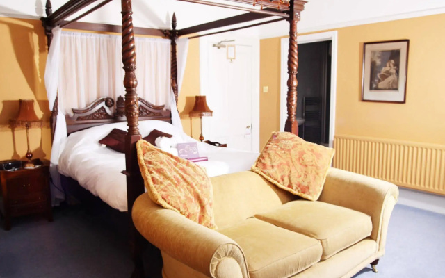 Ashmount Country House