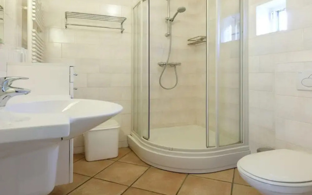 6-person Holiday Villa With Garden