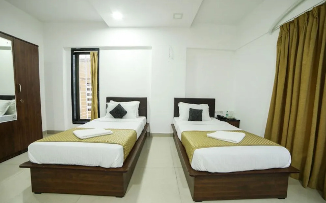 OYO 7150 Apartment Metro View Residency