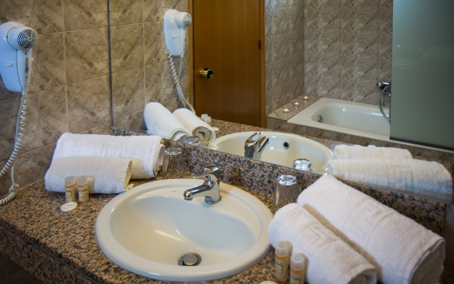 Memphis Beach Hotel