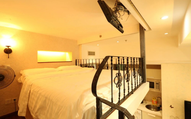 Warm Journey Apartment