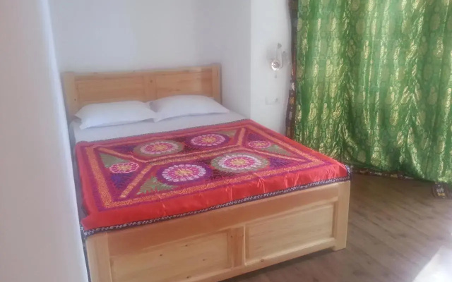 Amir Hostel