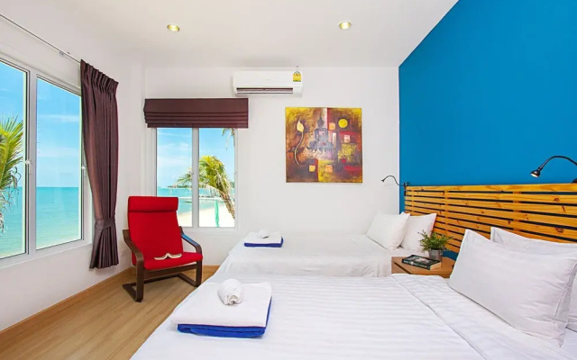 Interstellar Beachfront Villa B