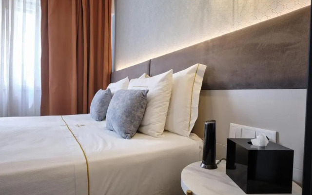 Duplo Charme Boutique Hotel
