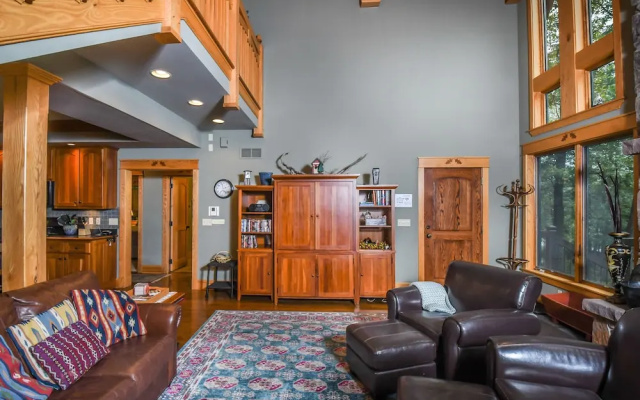Petoria Lodge