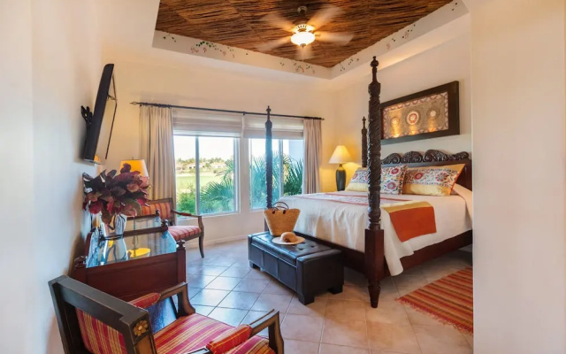 Villa De Oro 106 3 BR by Casago