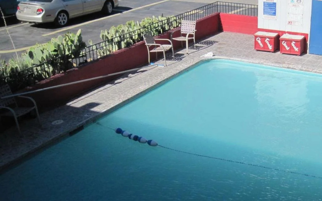 Deming Motel