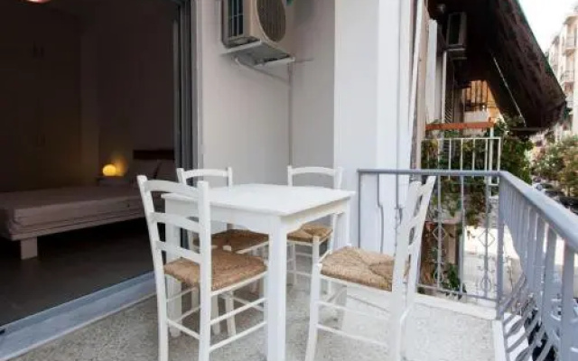 Five-Bedroom House near Acropolis