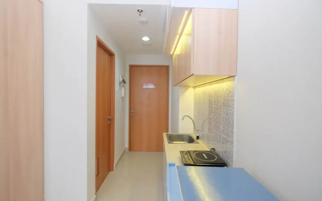 Best Choice Studio at Evenciio Apartment Near UI