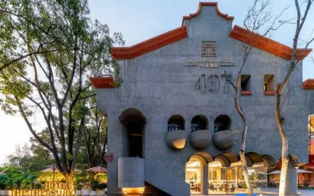 The Treasury Hotel