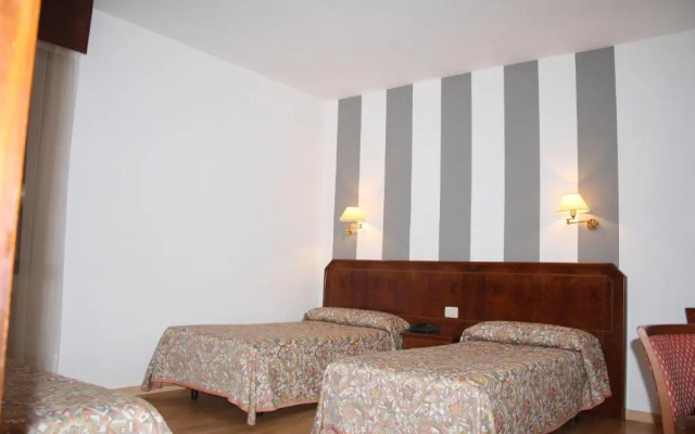 Hotel Unzaga Plaza
