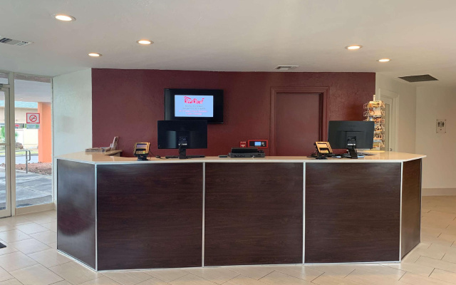 Red Roof Inn Tucson Downtown – University
