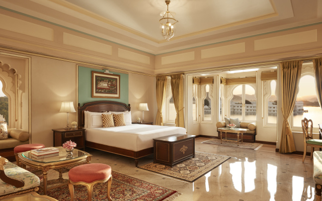 Taj Fateh Prakash Palace